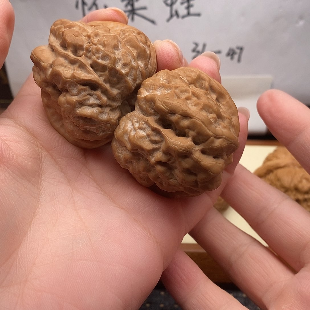 文玩核桃手串八**刚45左右