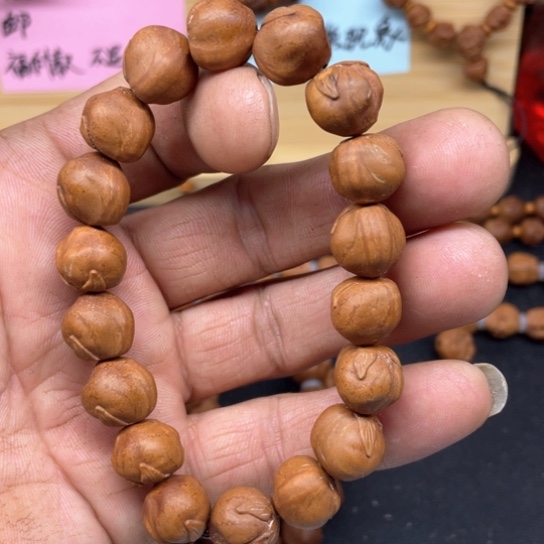 龙纹桃核小桃手串