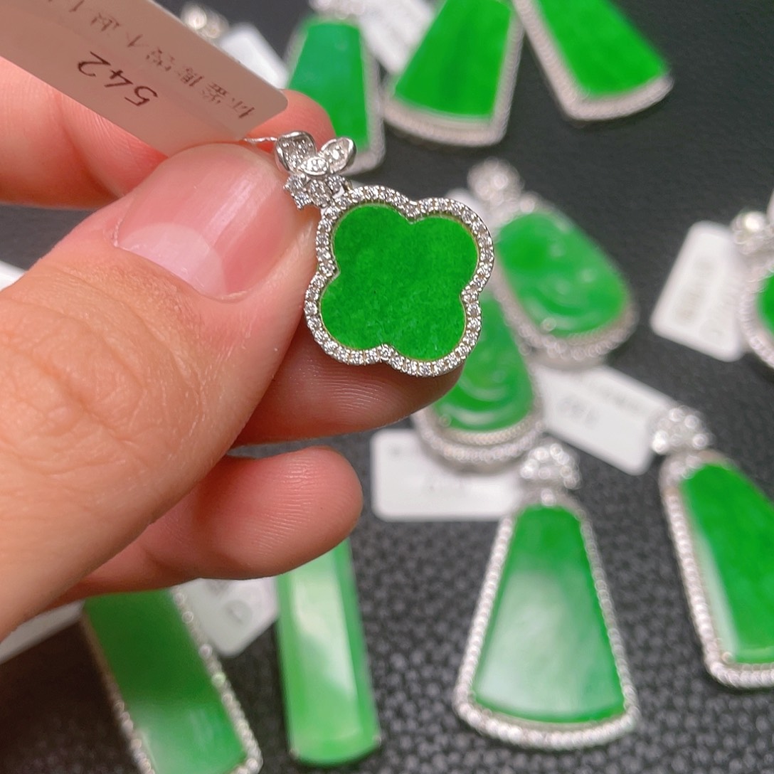 【闪购商品】翡翠吊坠(不含链)银S925镶嵌