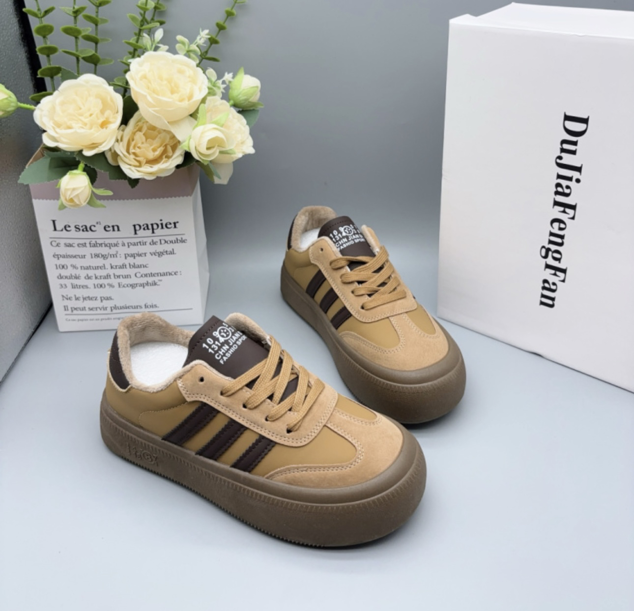 莫娜女鞋德训鞋女款新款百搭复古休闲板鞋美拉德厚底防滑单鞋