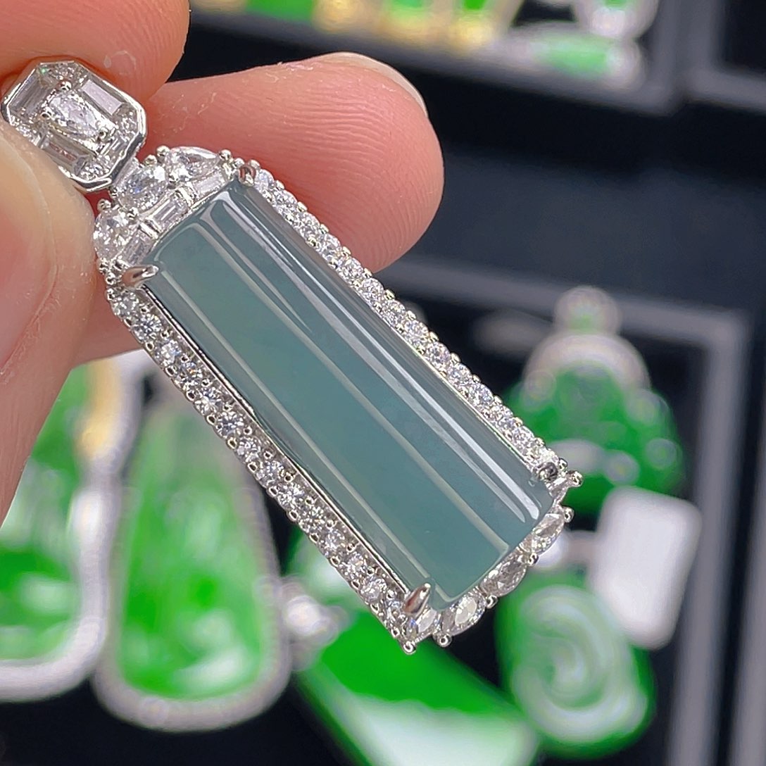 翡翠吊坠(不含链)未镶嵌