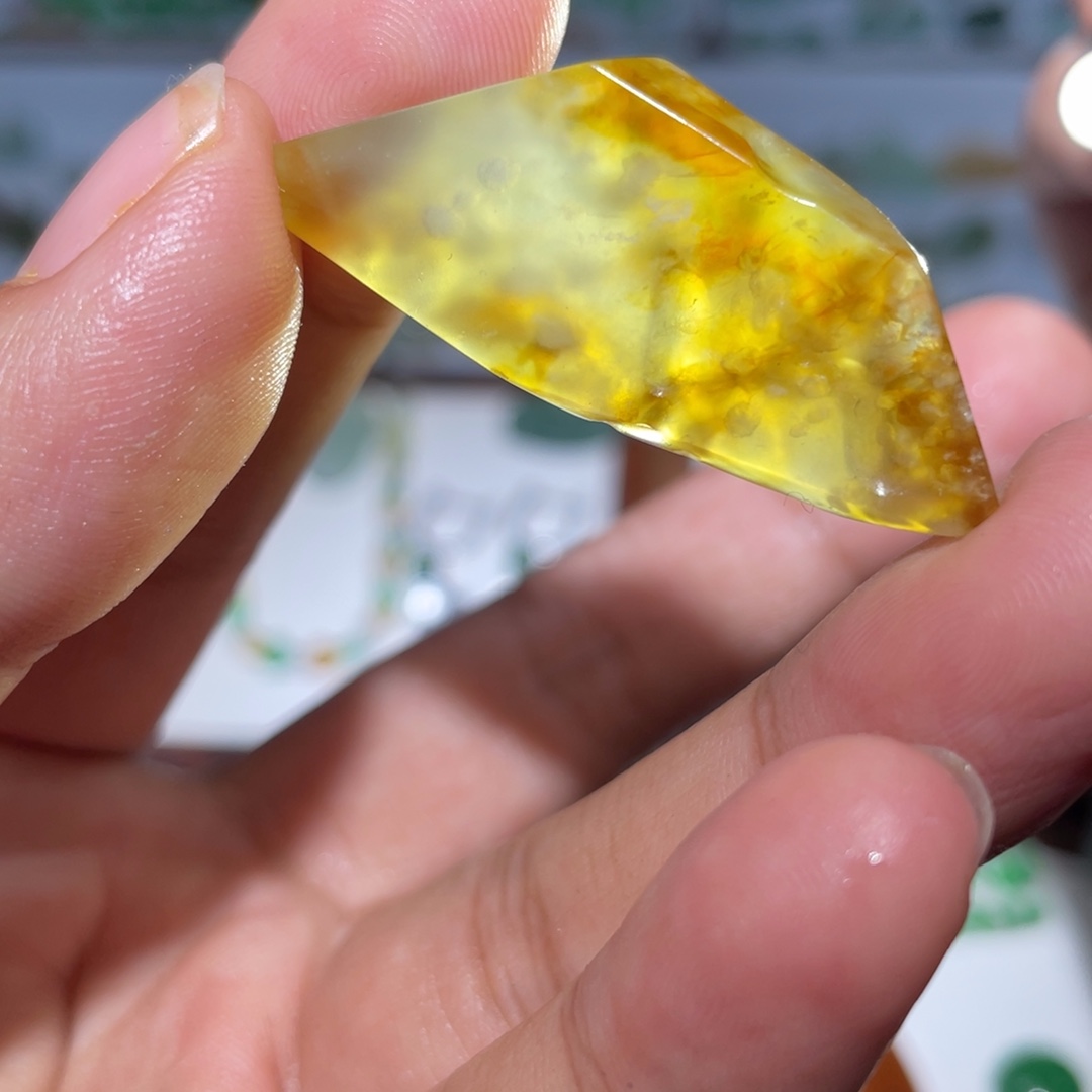 定制翡翠未镶嵌翡翠