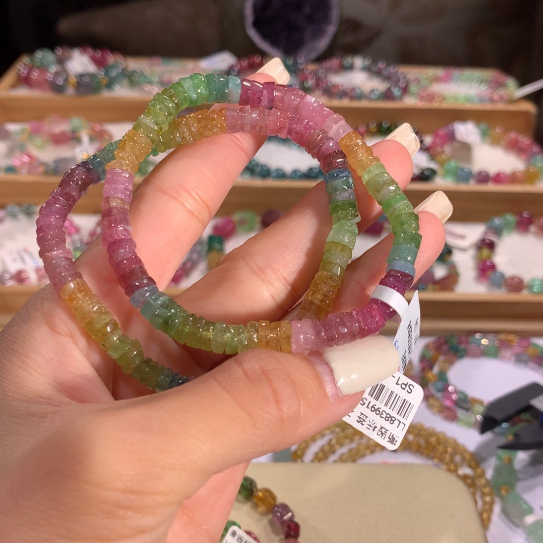 碧玺多样性发货一件未镶嵌