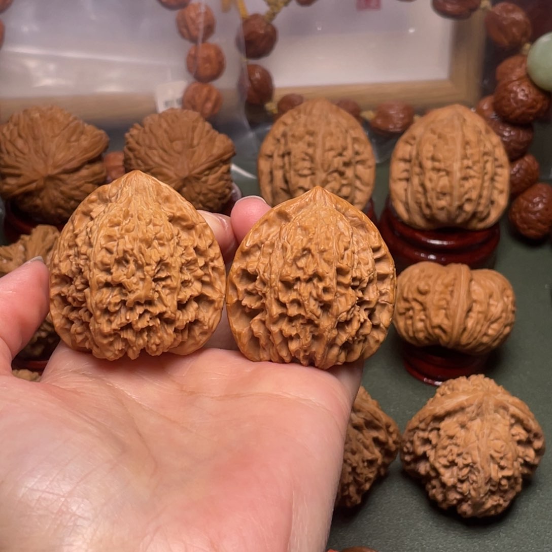 文玩核桃吊坠满天星练手对