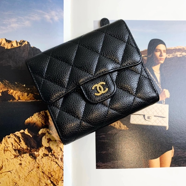 99新 Chanel/香奈儿 黑金短款钱包/64364023/代卖服务/12期