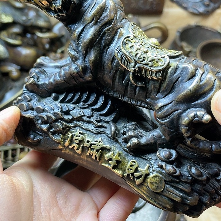 全是铜铜铜器铜器