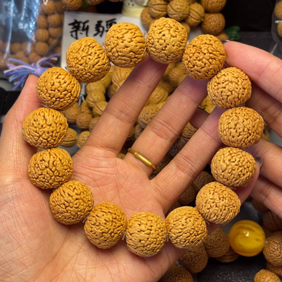 手串桃核倾***译20.6龙鳞凤尾首次他在