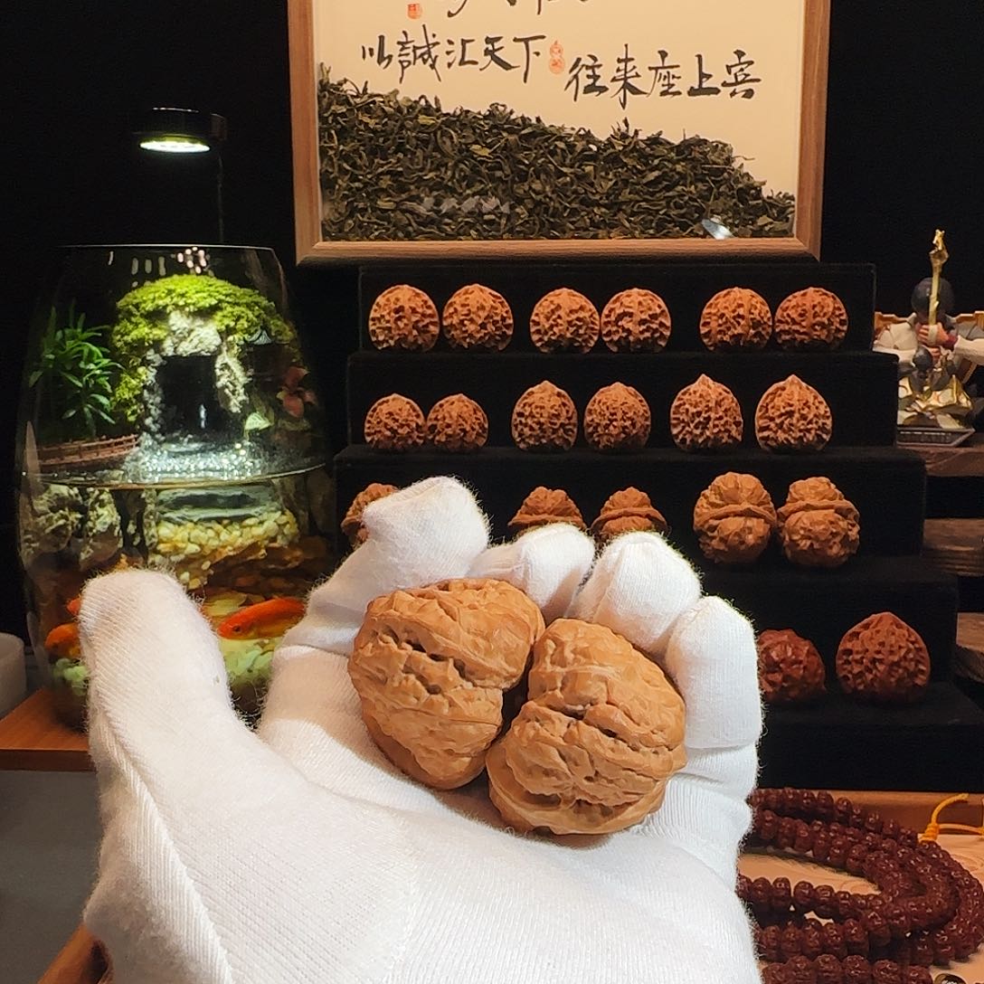 文玩核桃吊坠蛤蟆头文玩核桃