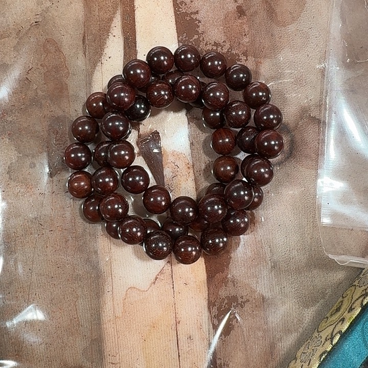 自***人檀香紫檀（小叶紫檀）