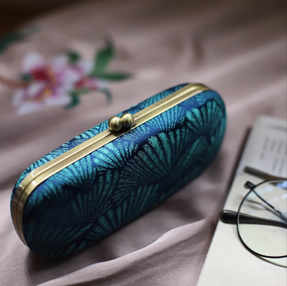 编码B604刺绣盒子（代拍链接）