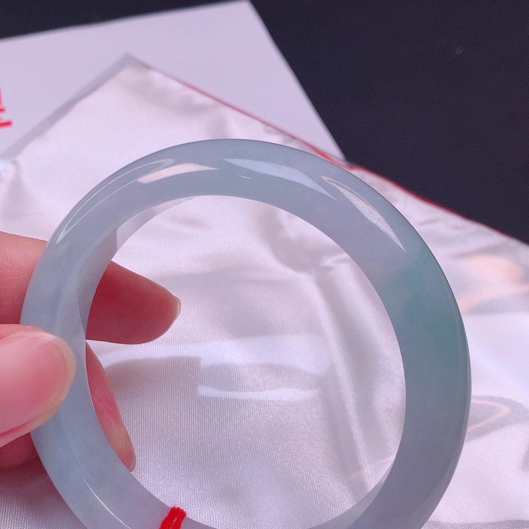 翡翠手镯未镶嵌57翡翠手镯