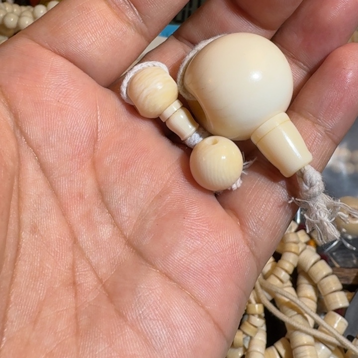 维***练菩提根/象牙果吊坠