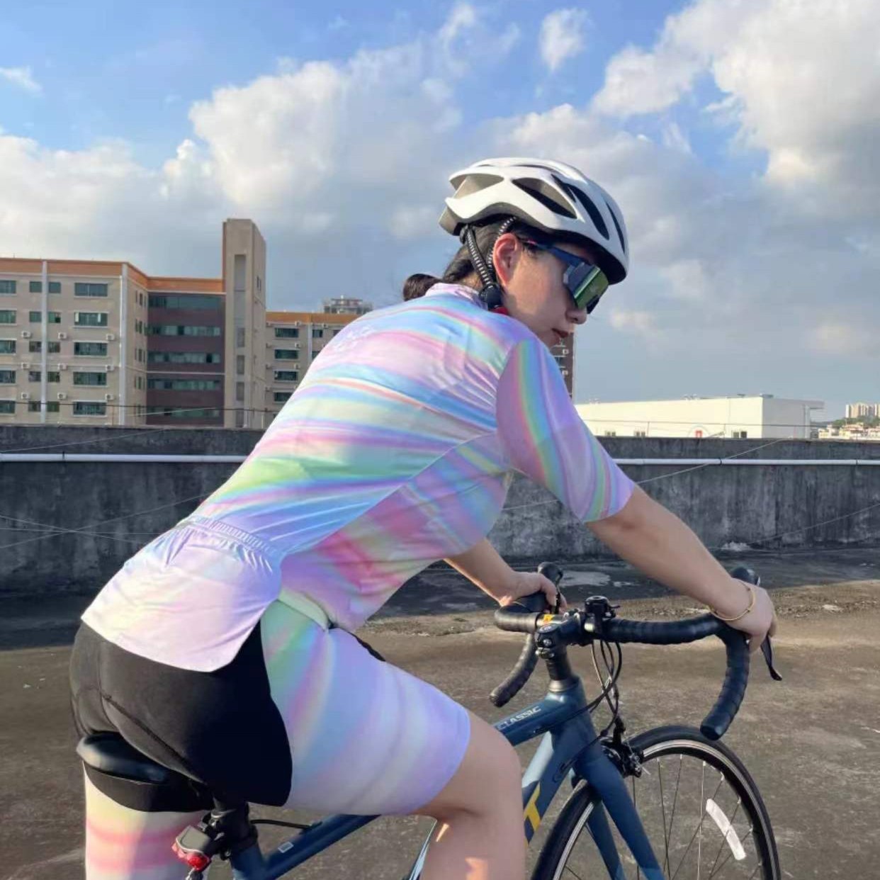 买了裤子之后需要定制加背带的拍此链接