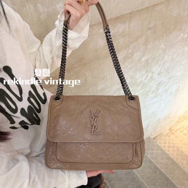 95新 YSL/圣罗兰 复燃精选/灰棕色D扣中号niki斜挎包