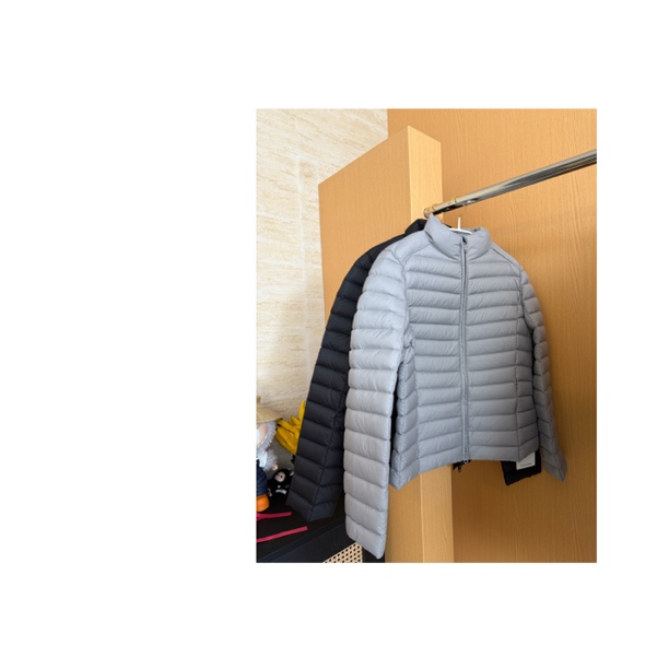 金酉钱 两色立领小排骨羽绒服