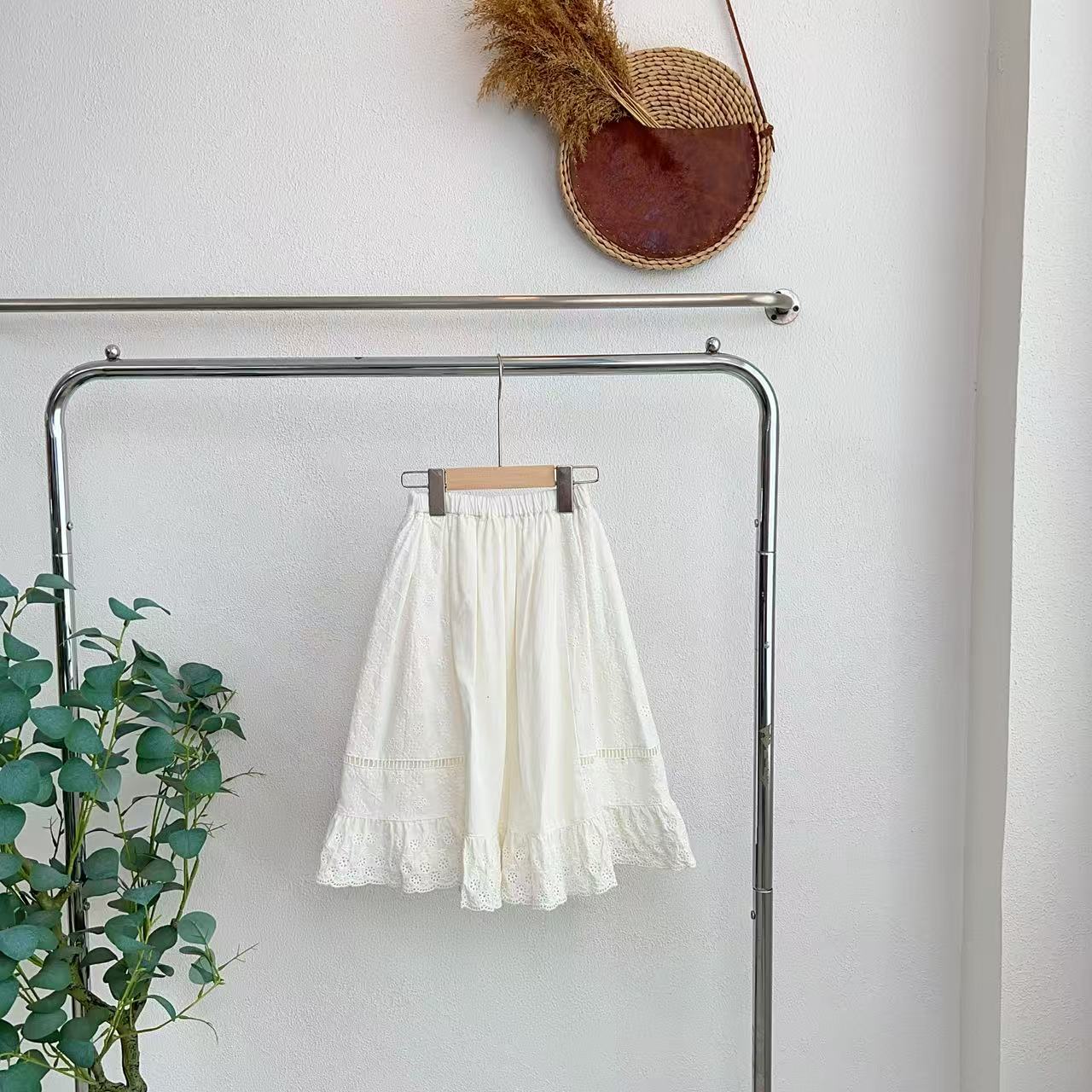 2421帕白色半身长裙