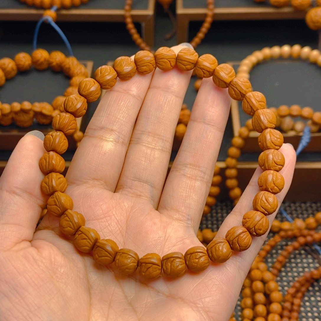 姚***君吊坠桃核秦岭森林09