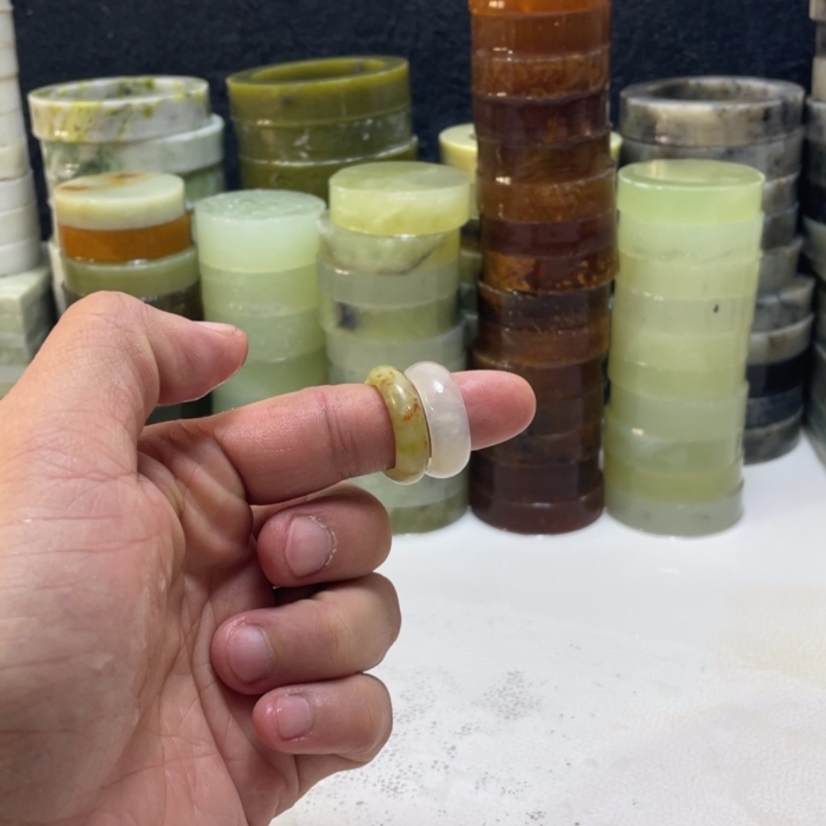 【闪购商品】蛇纹石玉珠宝半成品未镶嵌