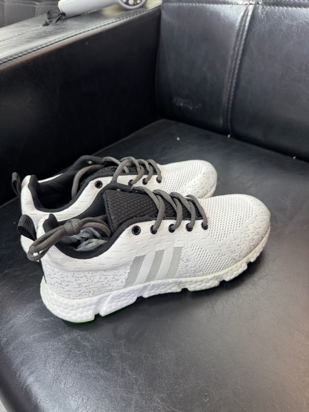 轻跑运动鞋时尚运动百搭款