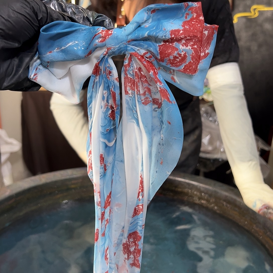 712蝴蝶飘带一字夹锦鲤