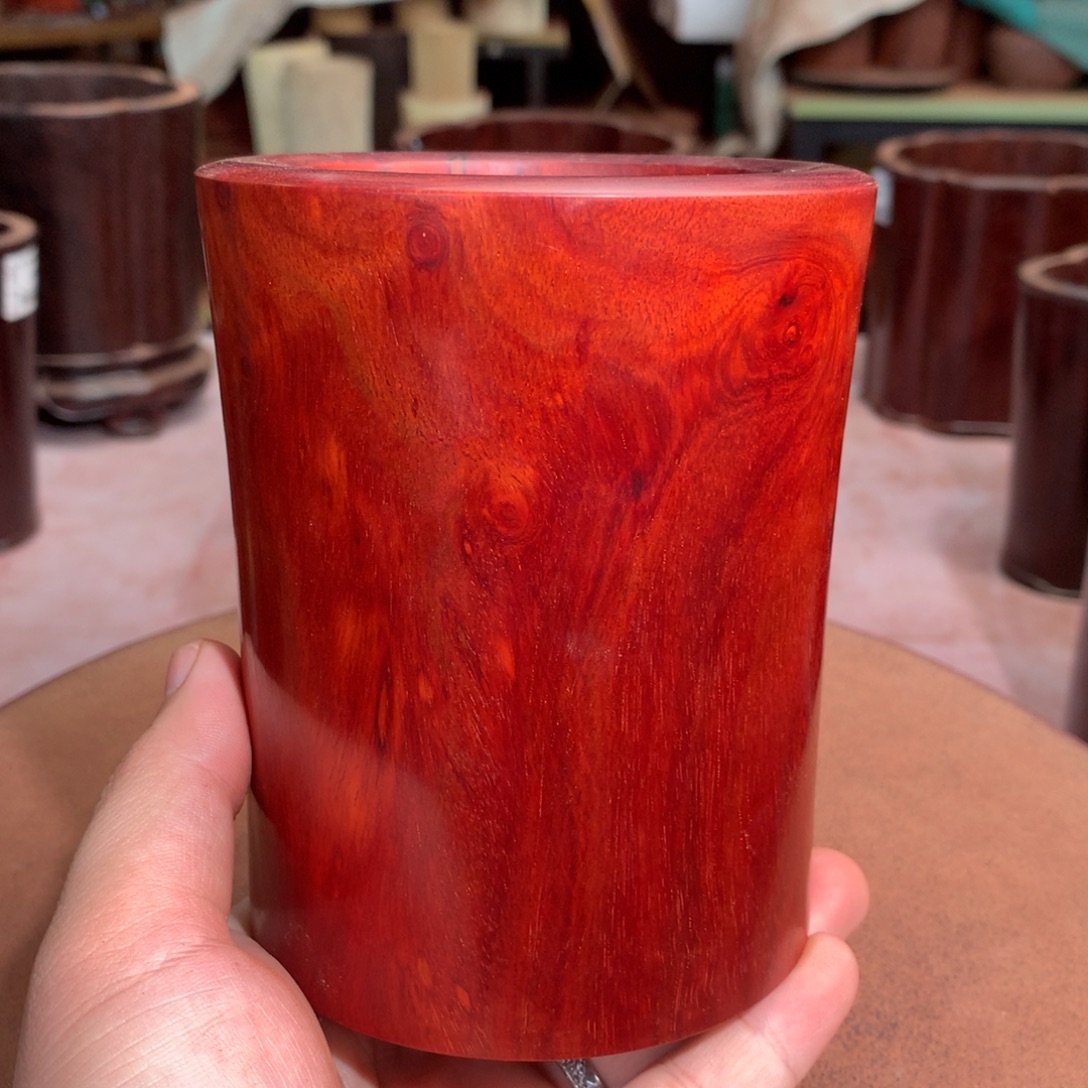 木笔筒工艺大漏价