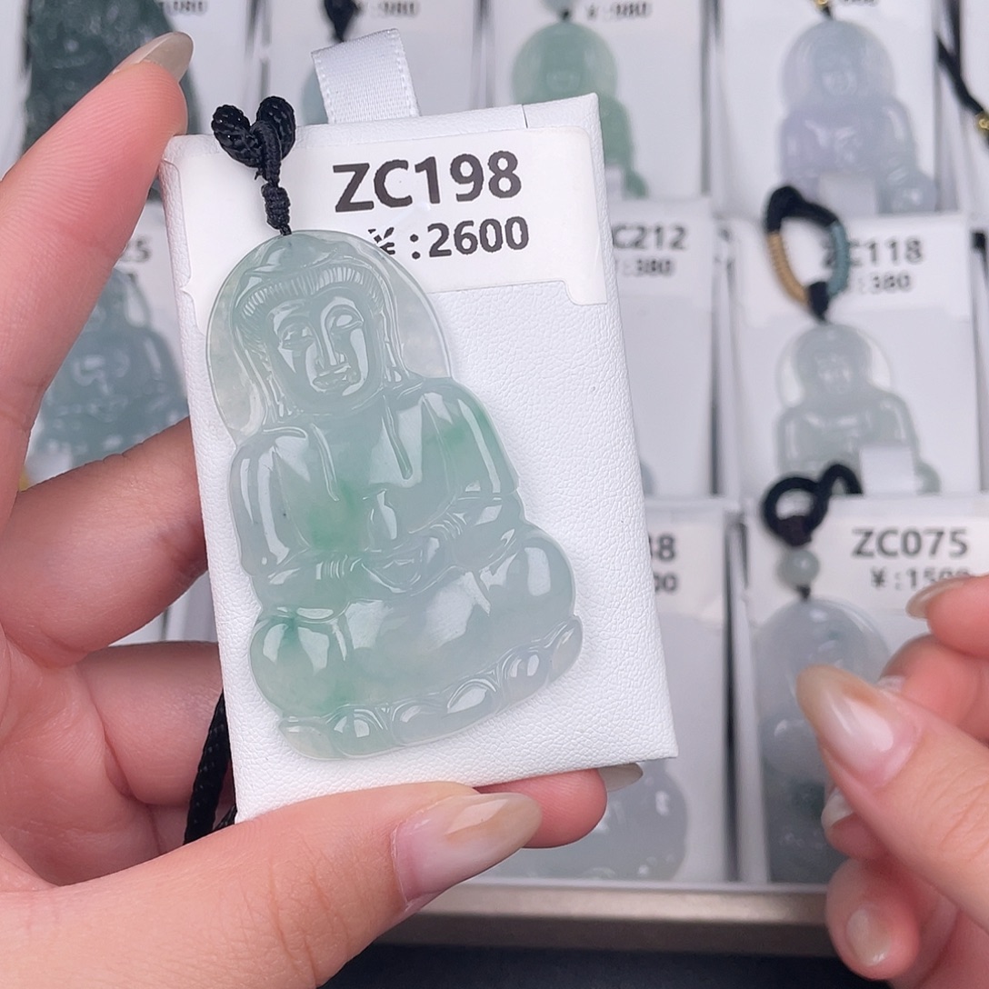 翡翠未镶嵌颈饰zc198