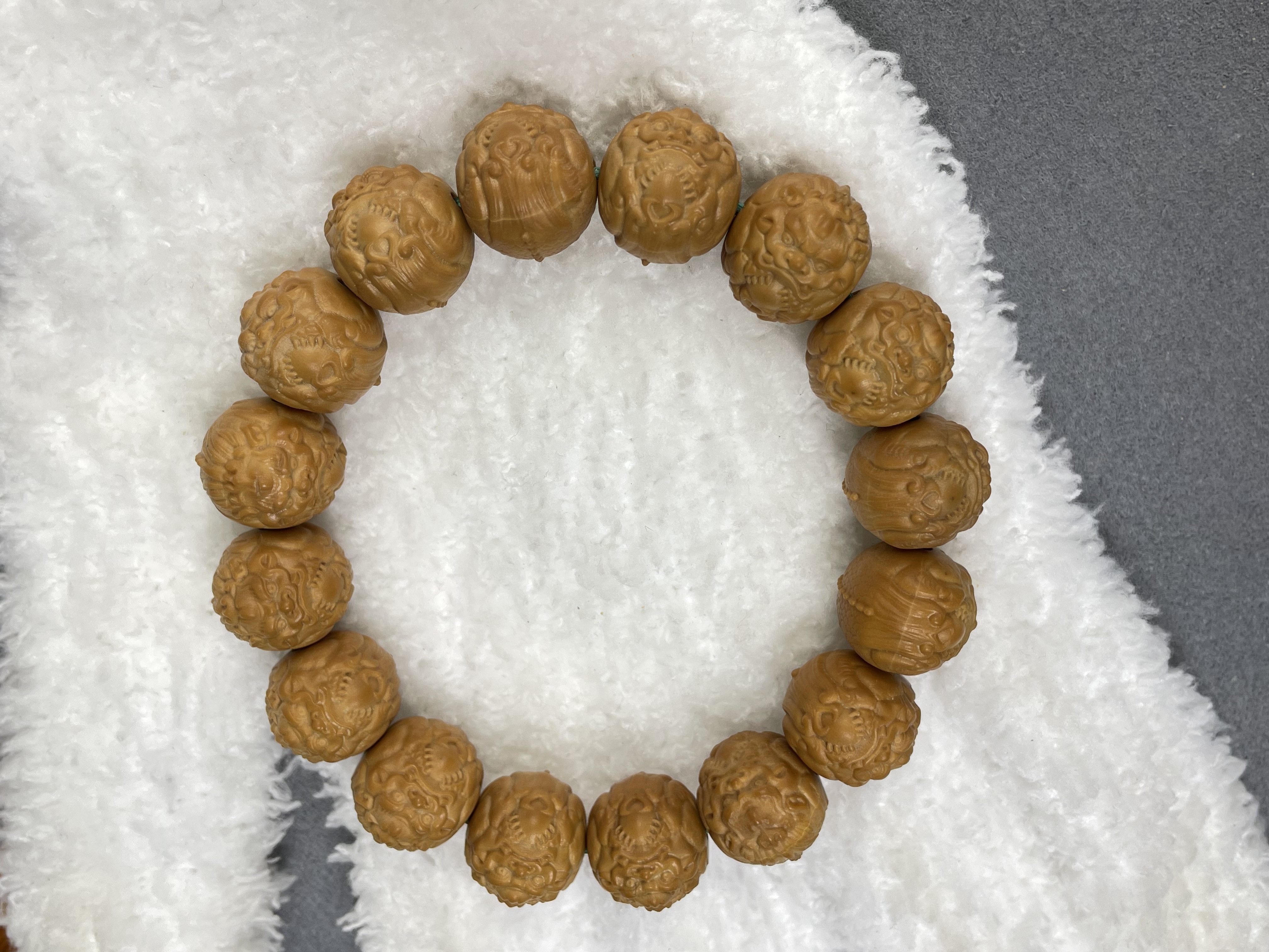 微瑕款猴头手串原皮原色精品雕刻吞金兽