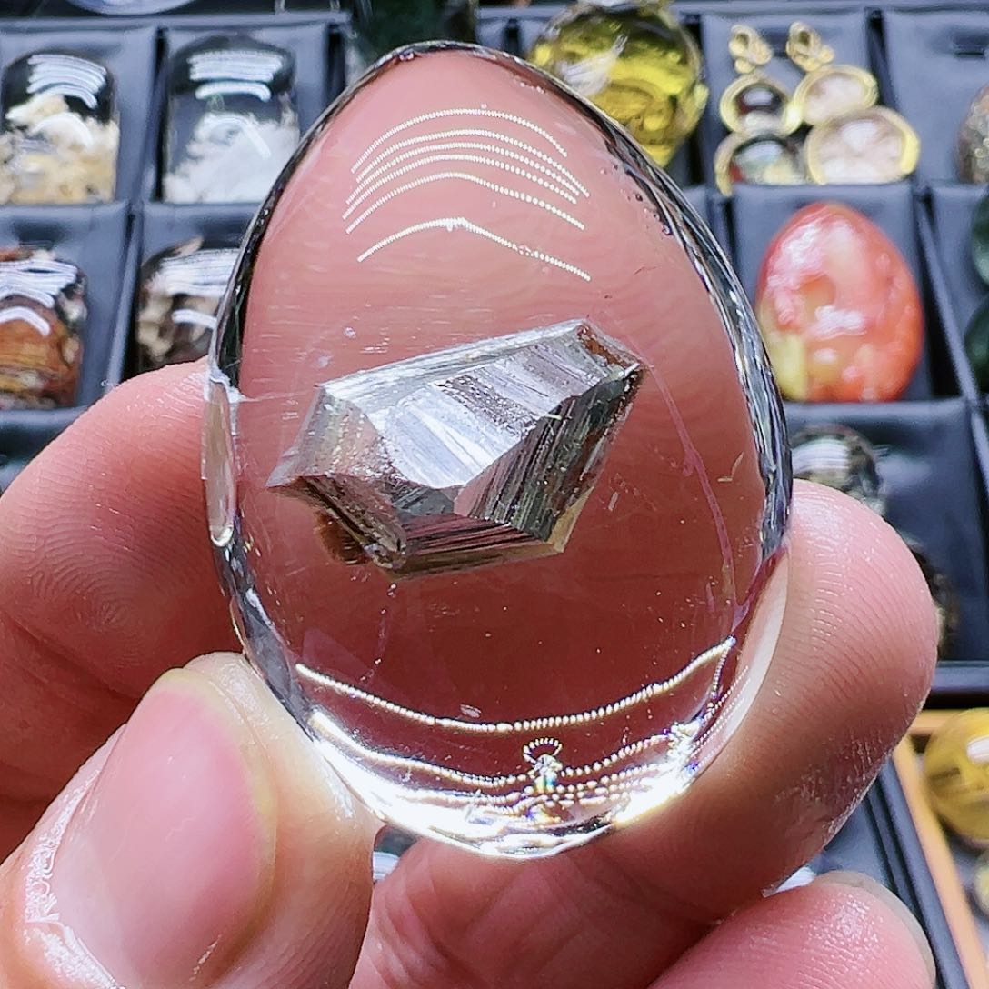 水晶吊坠……未镶嵌