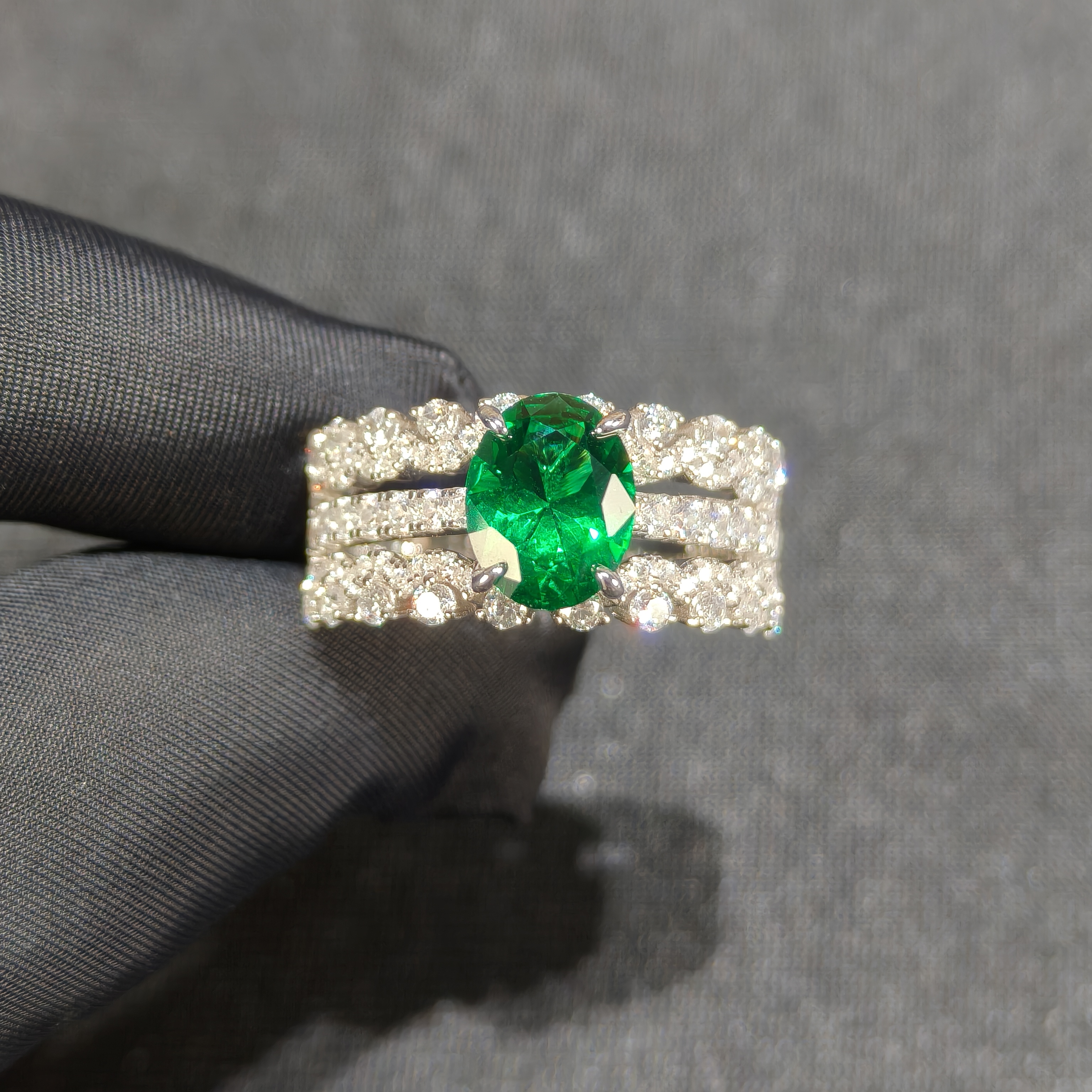 培育祖母绿实验室水热法木佐色祖母绿宝石精工戒指银镀厚金-609