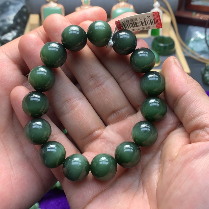 【闪购商品】未镶嵌手链和田玉（碧玉）虎**天