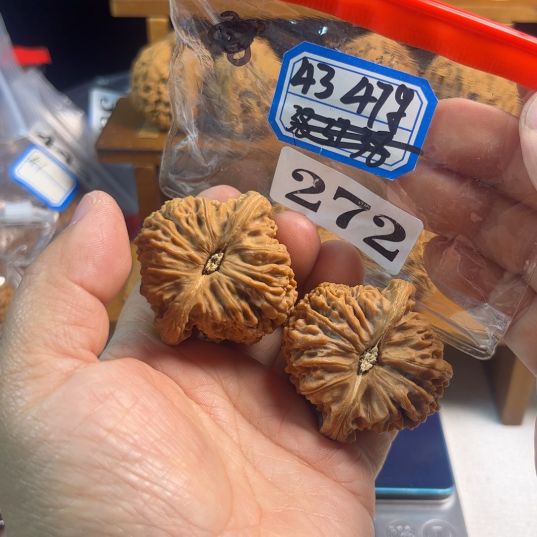 吊坠文玩核桃南疆43