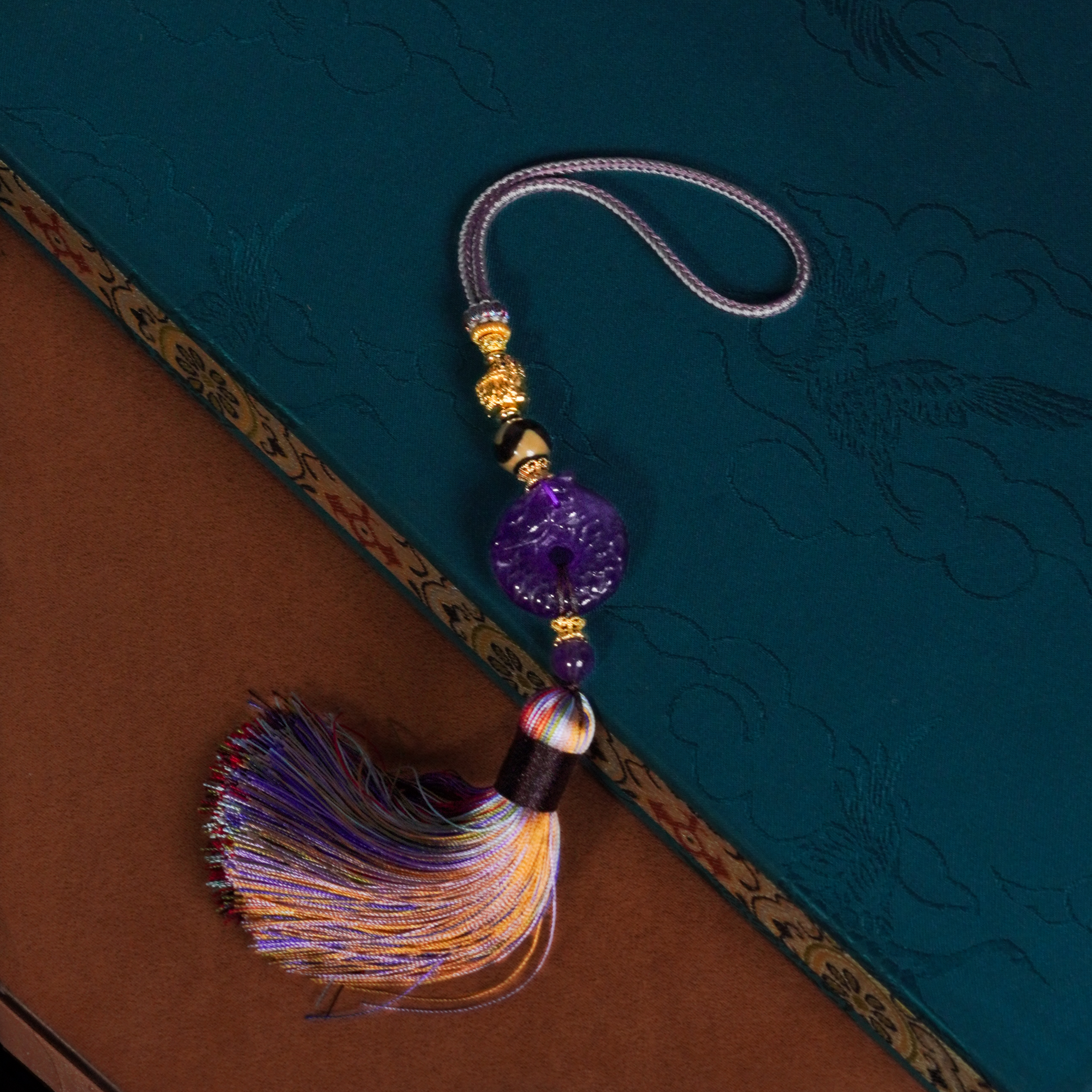  藏宝阁 ▎紫水牙牙挂件702710