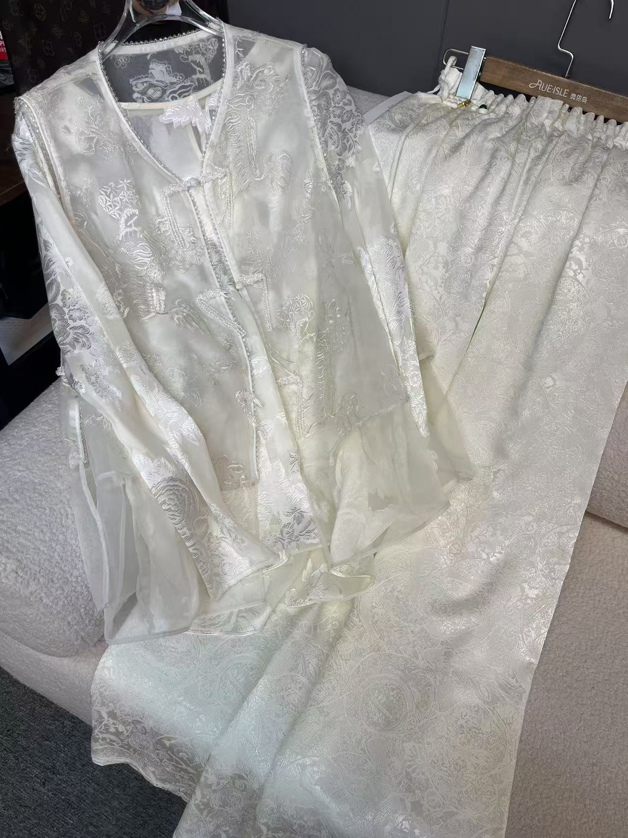 【南油二姐】新中式气质防晒显瘦时尚马甲套装24052+8228+363