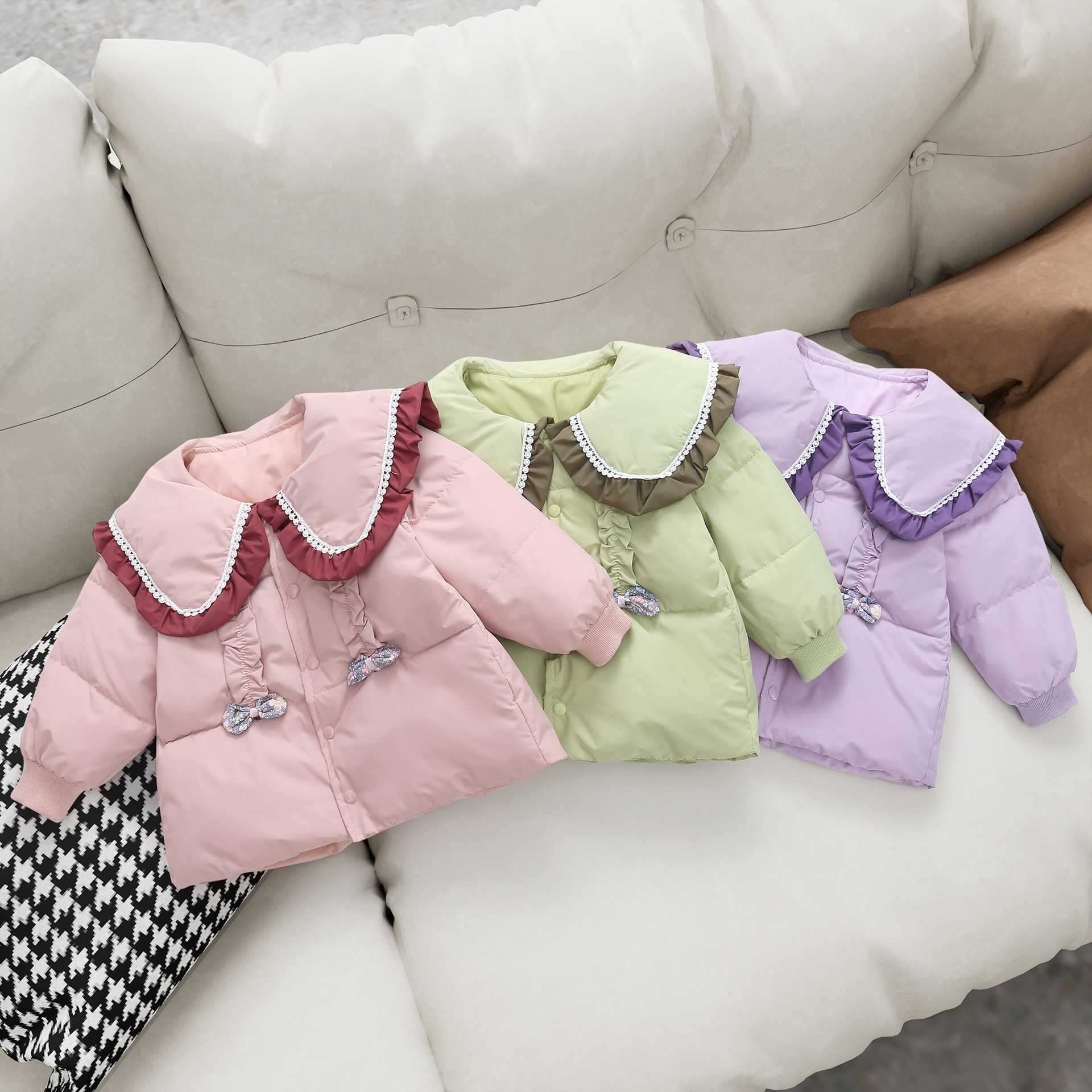 儿童加厚蝴蝶结连帽女童棉服2025洋气宝宝新款纯色外套冬季