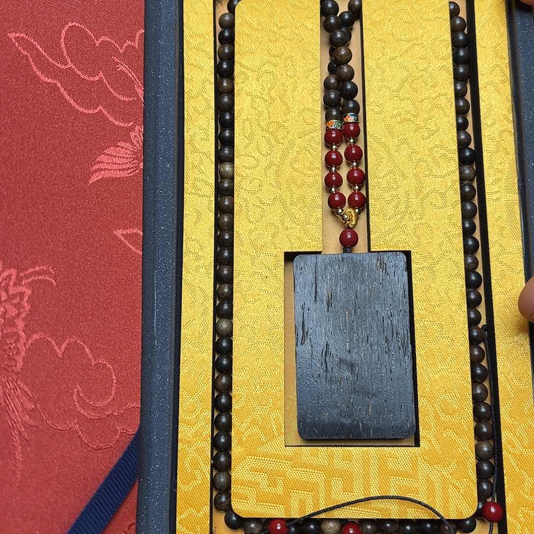 大叶紫檀（黑酸枝木类）