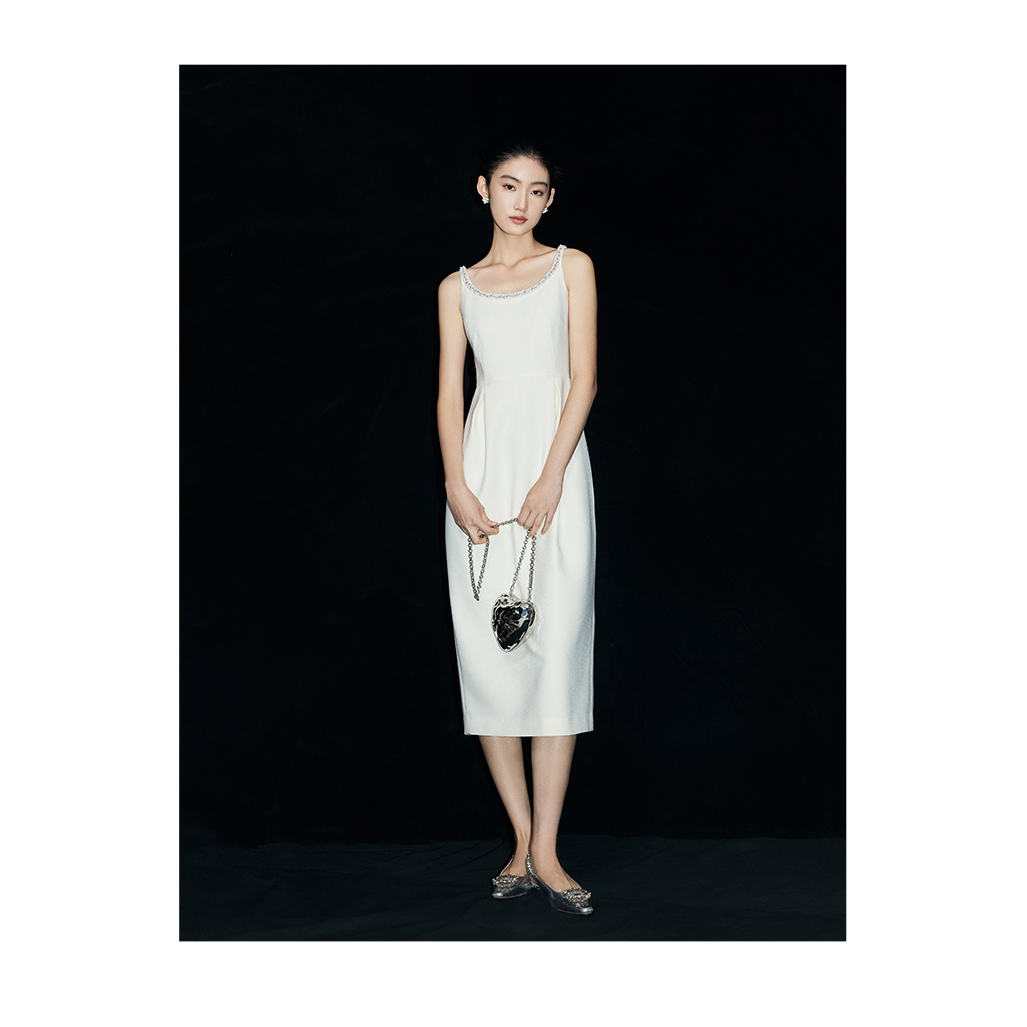 【诗语专属】Mandyzhang时尚钉珠白色吊带连衣裙女春轻礼服裙