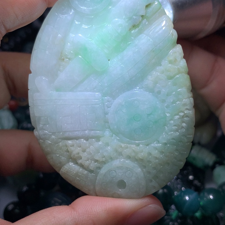 翡翠颈饰未镶嵌保真天然A货翡翠