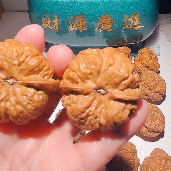 噶***得吊坠龙脊菩提蛤蟆头