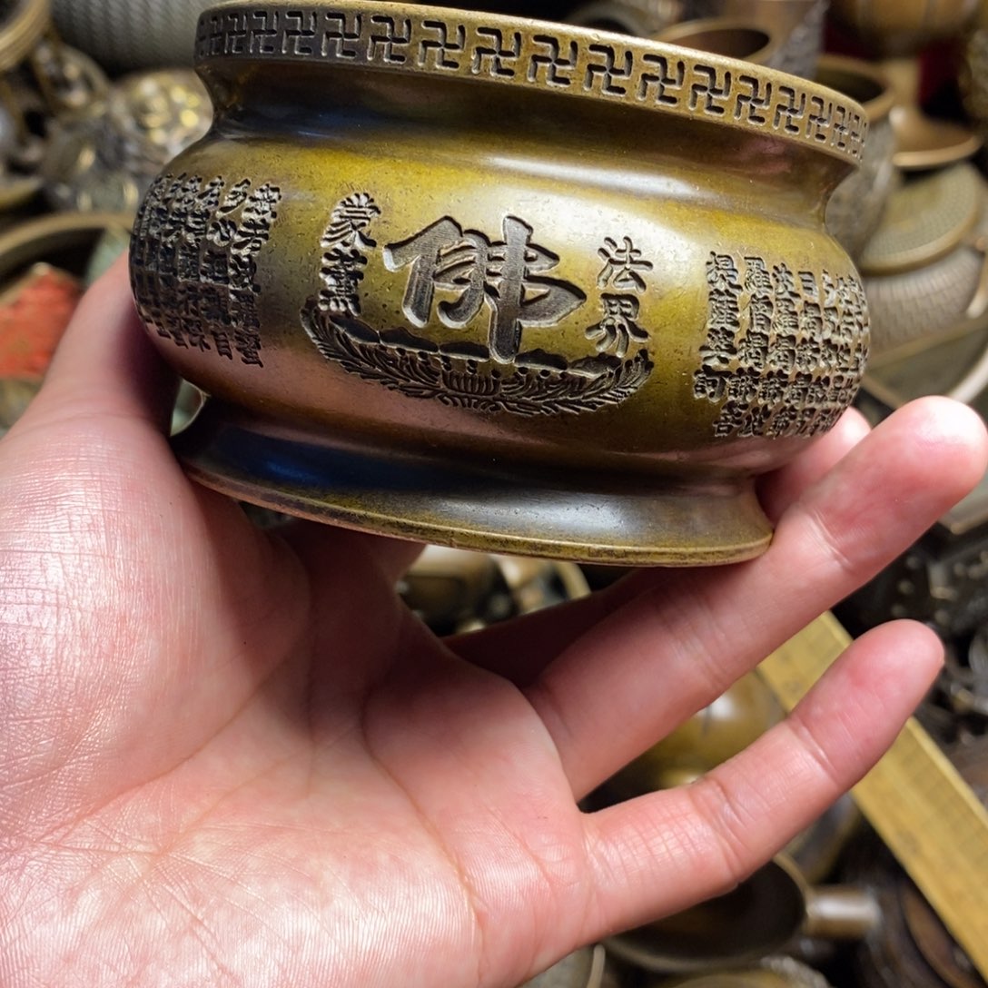 精美铜器做工精良