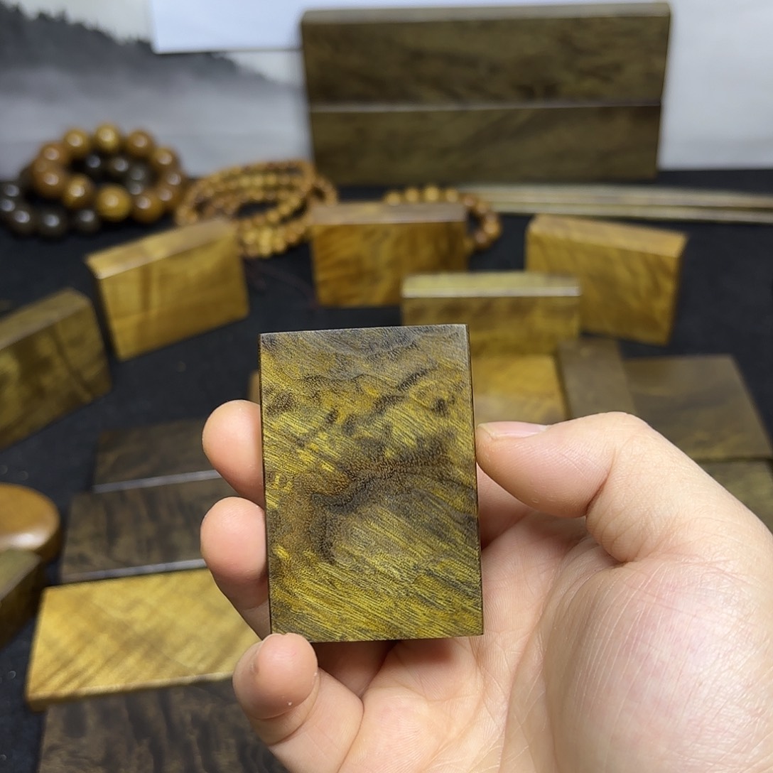 大***灰金丝楠一物一拍链接