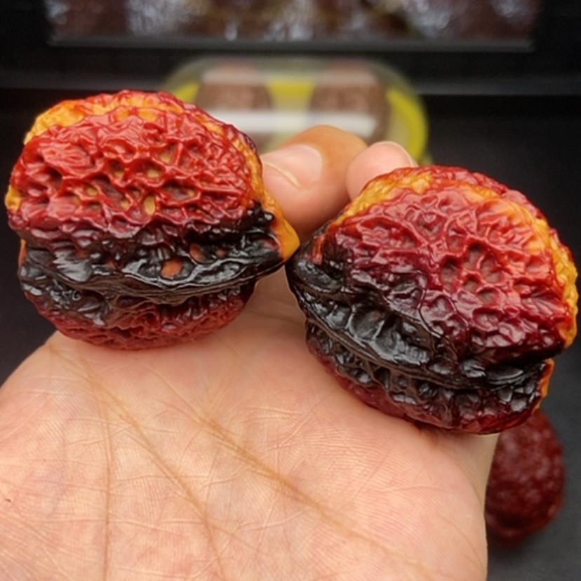 【闪购商品】文玩核桃把件39尺七彩领头羊蟾