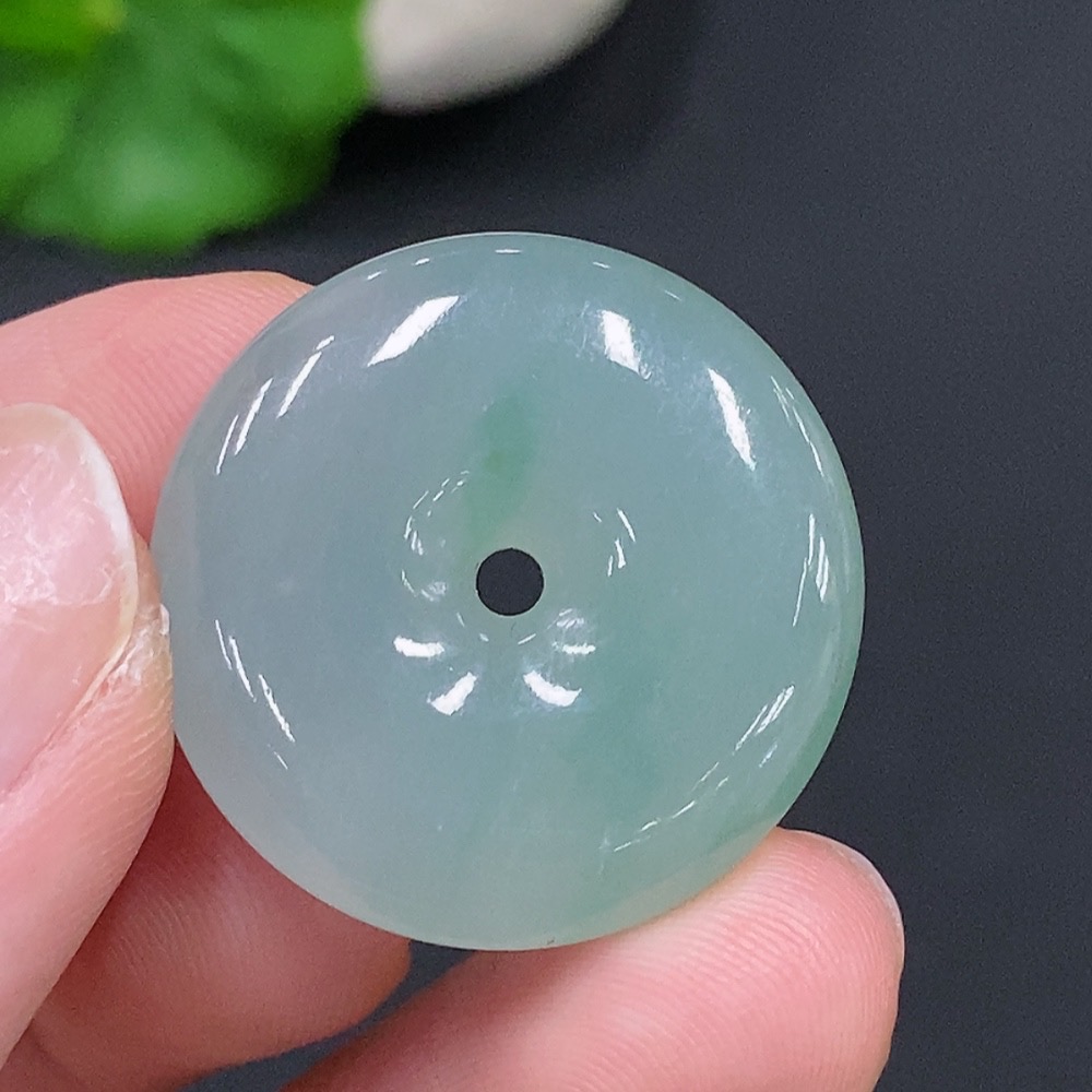 天然缅甸a货翡翠晴水飘绿平安扣吊坠