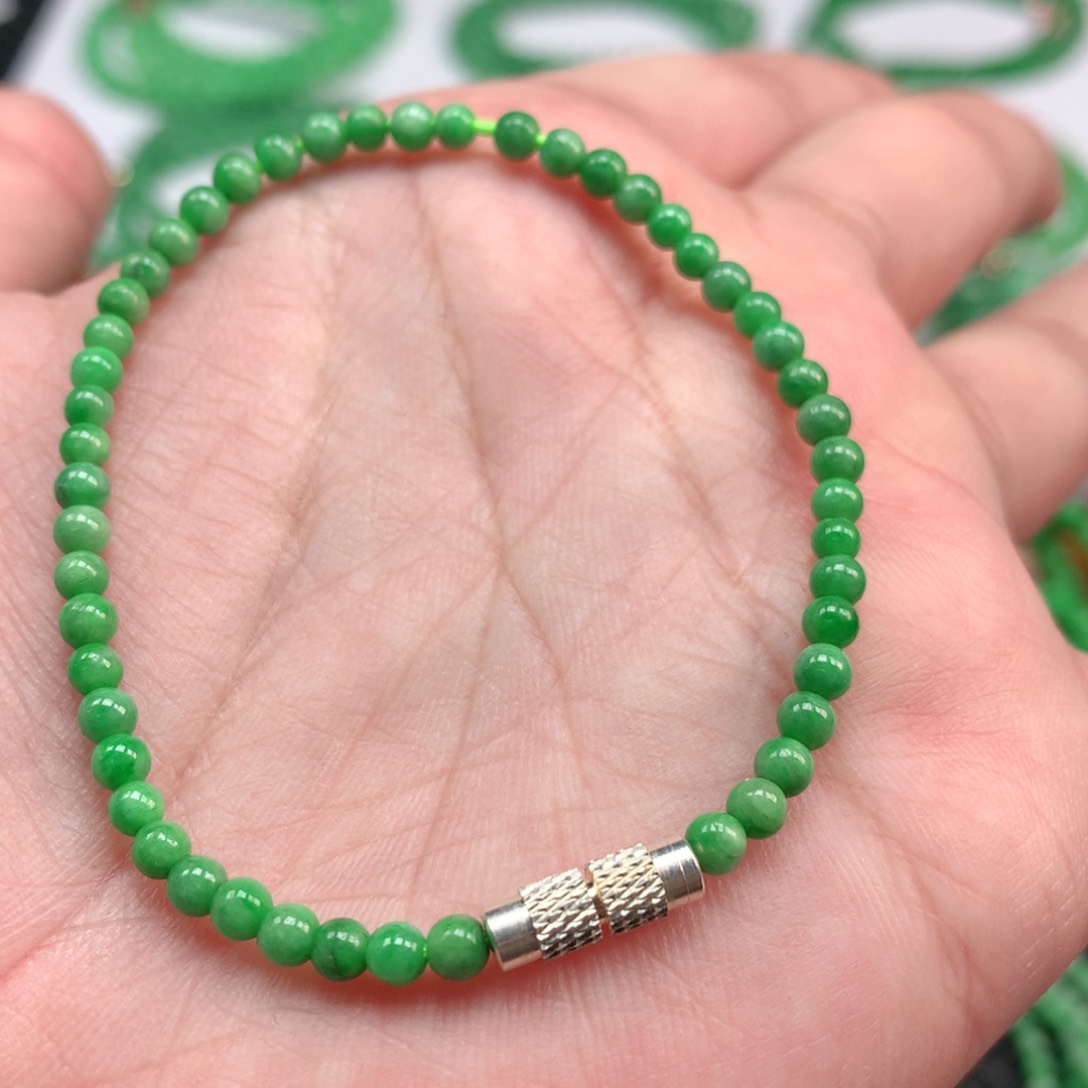 翡翠手链未镶嵌翡翠