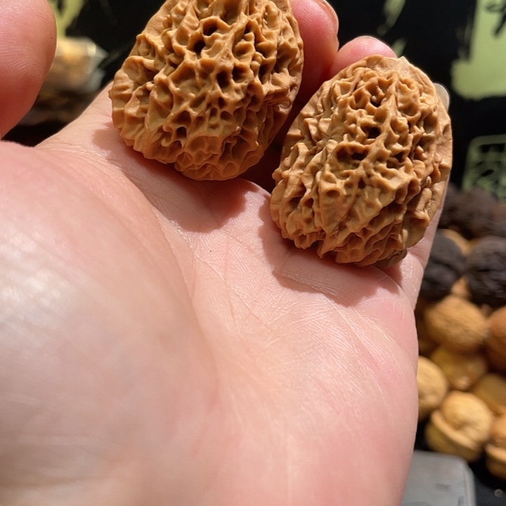 M***灰文玩核桃把件38-40mm