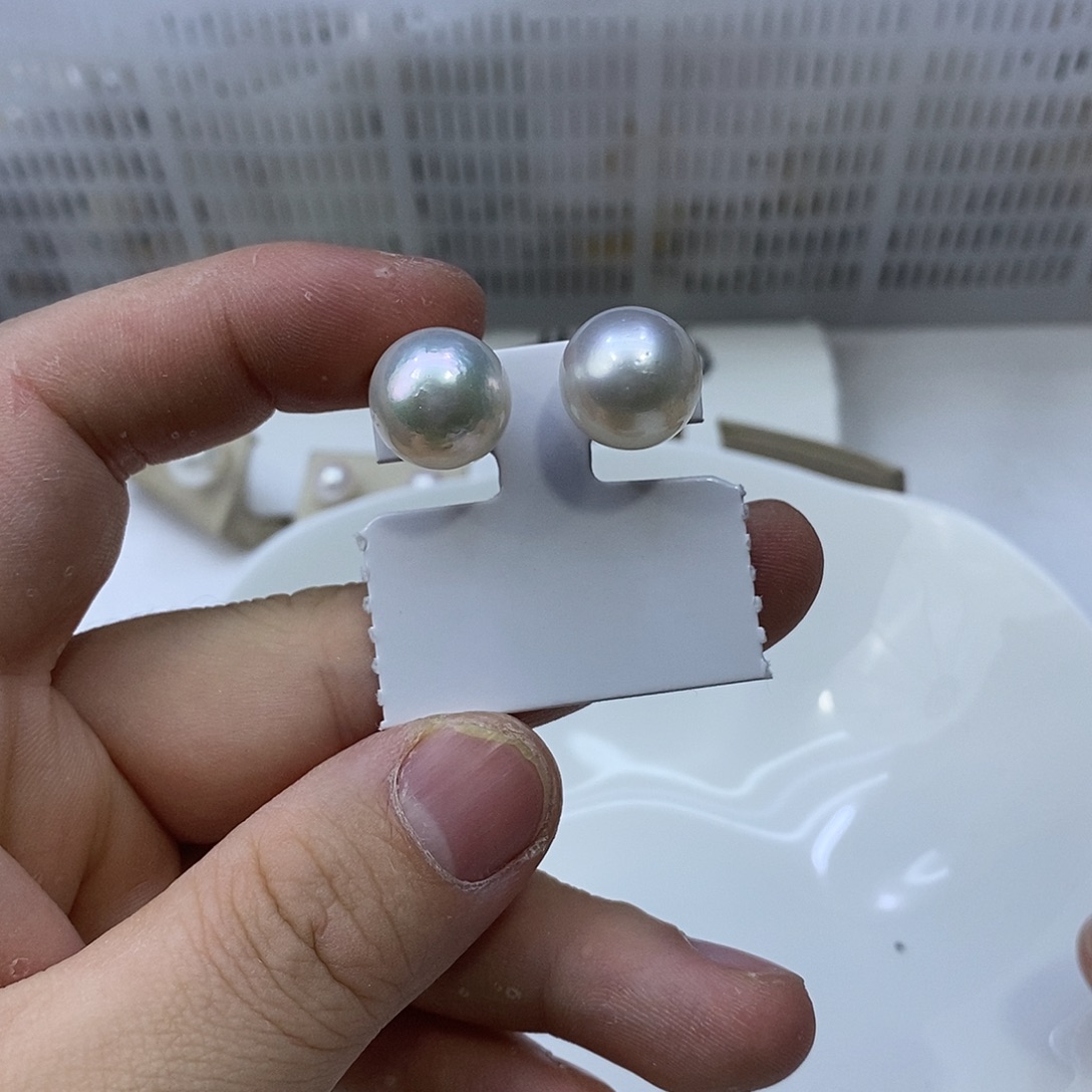 耳饰海水珍珠18K金镶嵌