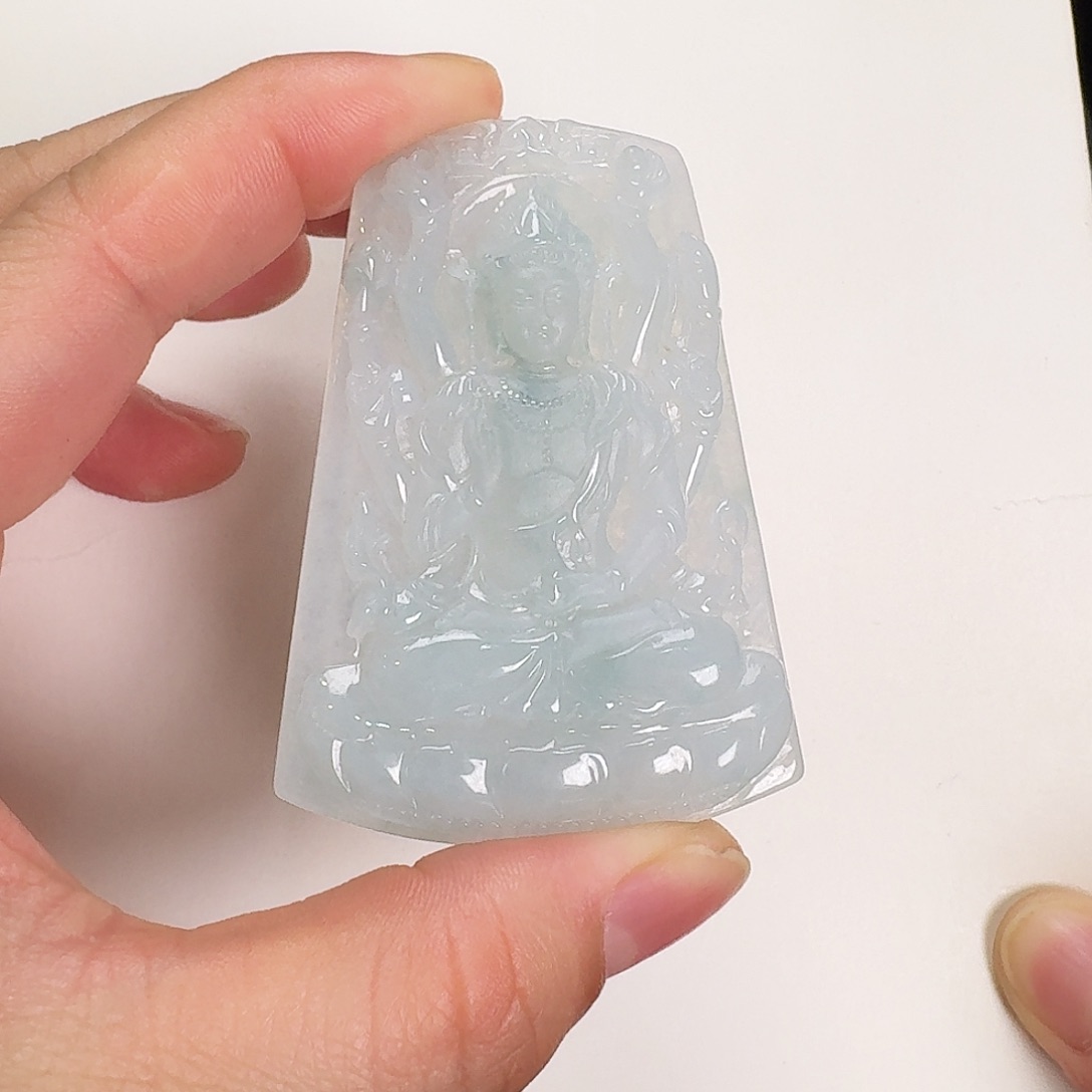 翡翠颈饰未镶嵌V****n千手观音