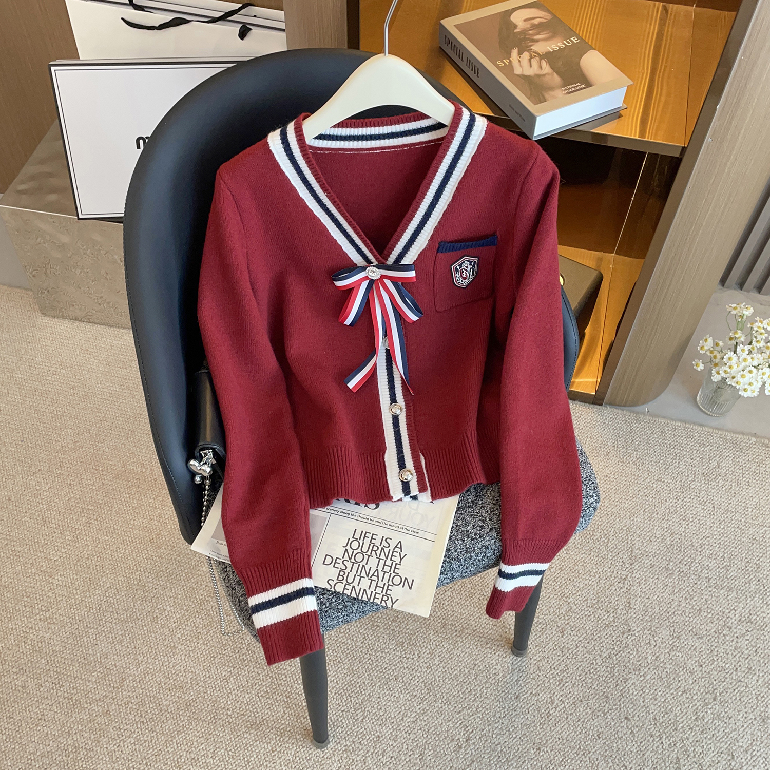 学院风蝴蝶结V领针织开衫女红色撞色显瘦毛衣外套女时尚DY9791