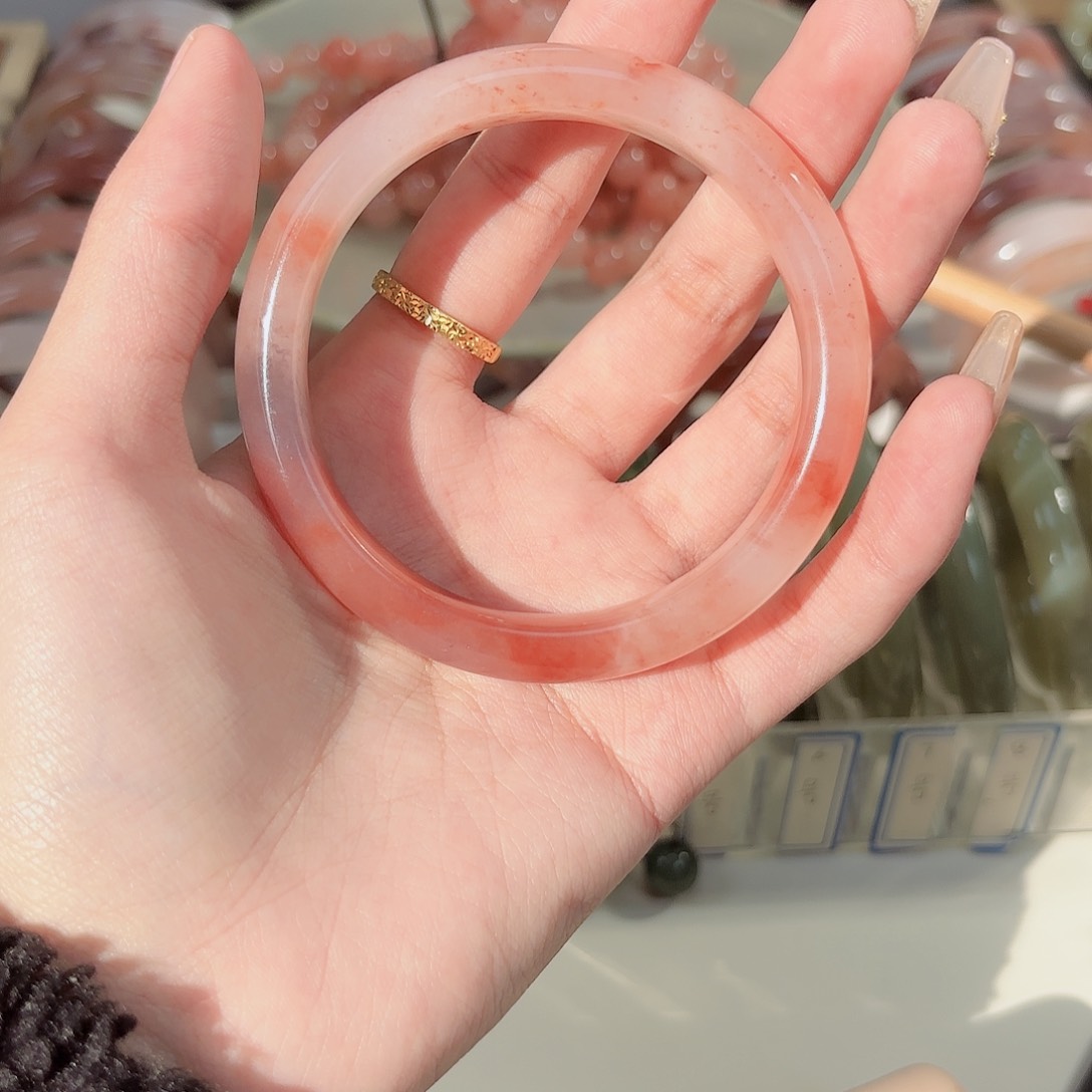 石英质玉手镯未镶嵌ℳ****