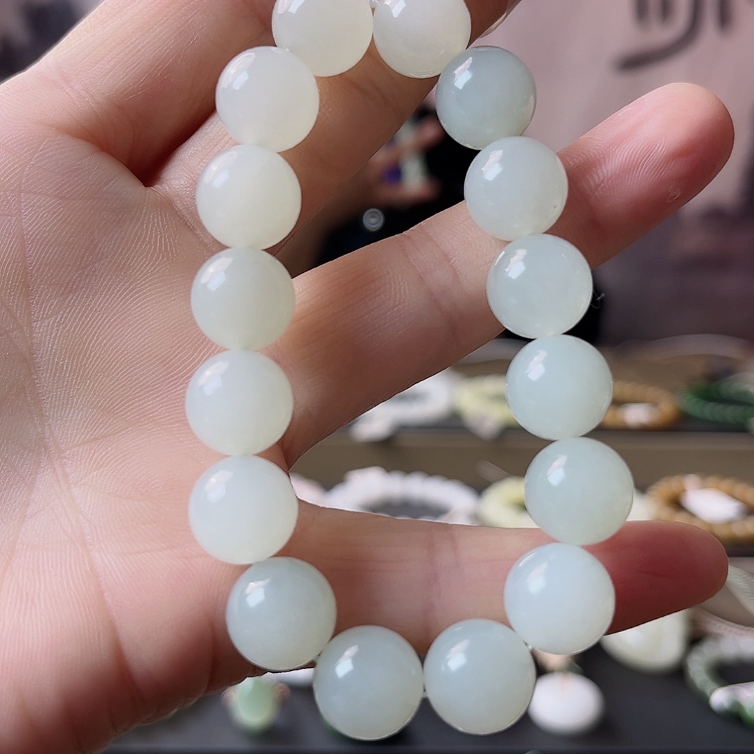 和田玉未镶嵌手链