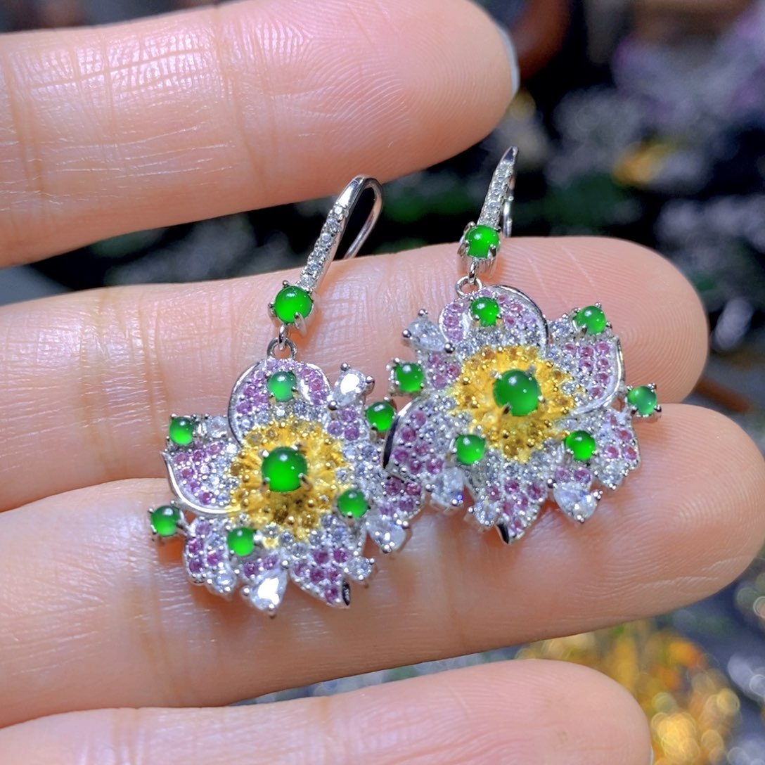 翡翠颈饰银S925镶嵌天然翡翠